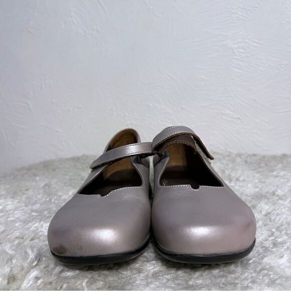 Wolky  Mary Janes Heels  Hook & Loop EUR 37 US 6-6.5 No Insoles Iridescent - Picture 3 of 9